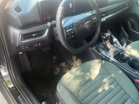 Used 2025 Kia K4 EX FWD image 3