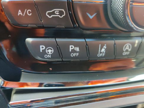 Used 2021 Jeep Grand Cherokee High Altitude image 36