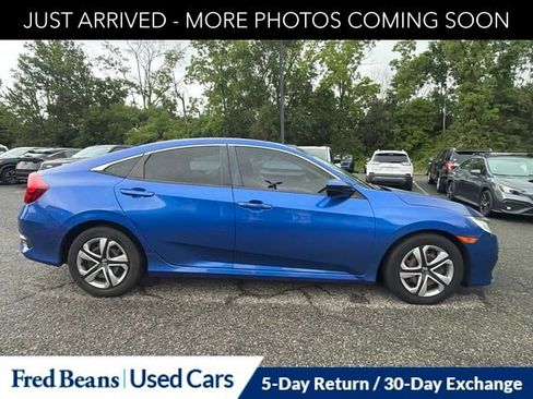 Used 2018 Honda Civic LX image 9