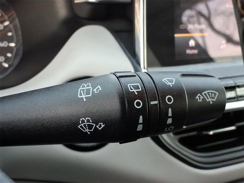 Used 2022 Jeep Compass Limited image 24