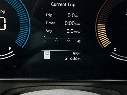 Used 2025 Hyundai Kona SEL image 40