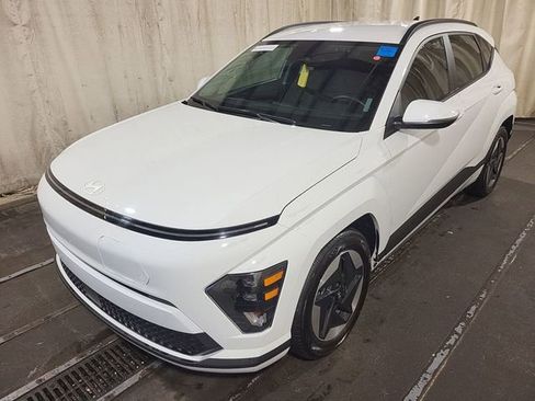 Used 2024 Hyundai Kona SEL image 2