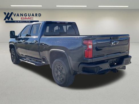 Used 2022 Chevrolet Silverado 2500 LTZ w/ LTZ Plus Package image 3
