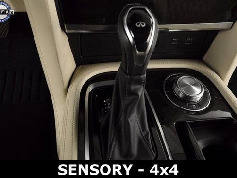 Used 2023 INFINITI QX80 Sensory image 34