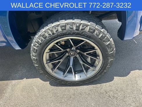 Used 2023 Chevrolet Silverado 1500 RST AWD/4WD image 9