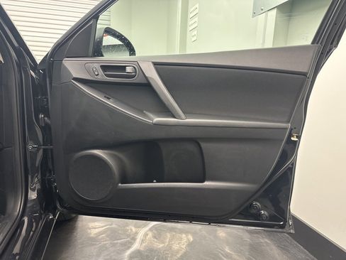 Used 2011 MAZDA MAZDA3 i Sport image 10