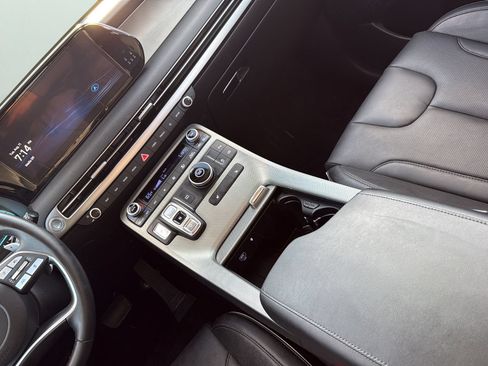 Used 2025 Hyundai Palisade SEL FWD image 20