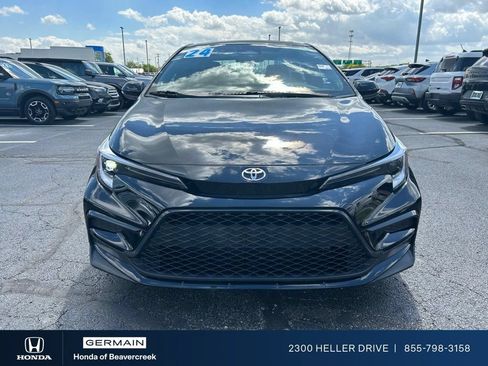 Used 2024 Toyota Corolla XSE FWD image 2
