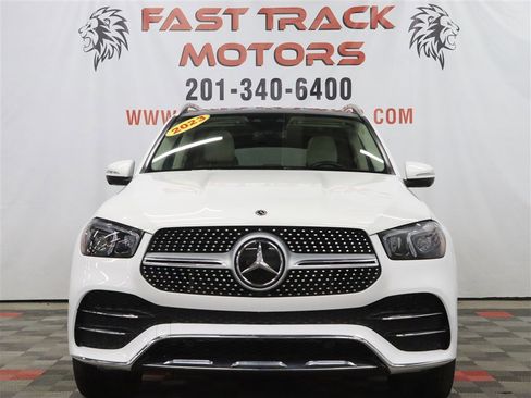 Used 2023 Mercedes-Benz GLE 450 4MATIC image 2