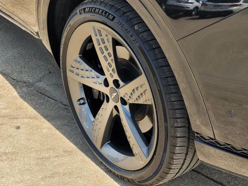 Used 2025 Genesis GV70 2.5T w/ Sport Prestige Package image 5