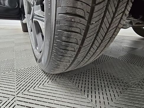 Used 2025 Honda HR-V Sport image 39