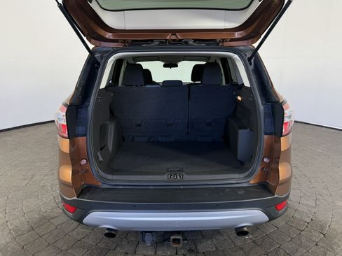 Used 2017 Ford Escape SE w/ Equipment Group 201A FWD image 7