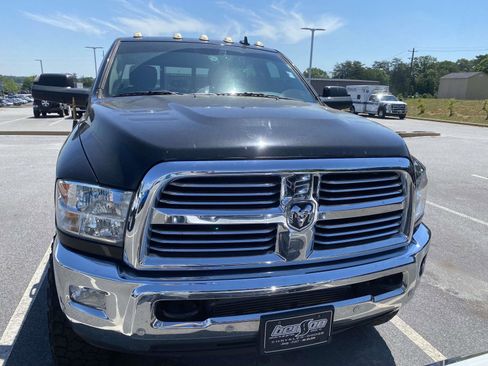 Used 2018 RAM 2500 Big Horn AWD/4WD image 2