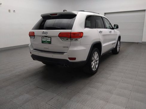 Used 2017 Jeep Grand Cherokee Limited RWD image 9