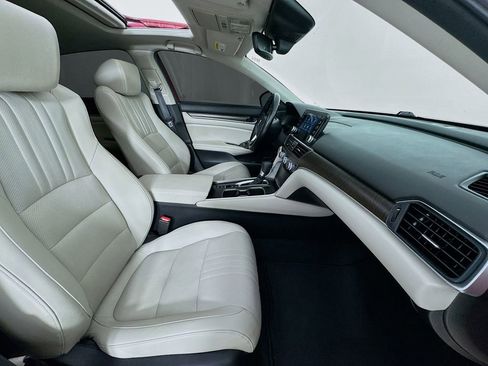 Used 2022 Honda Accord EX-L image 37