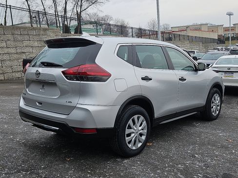 Certified 2019 Nissan Rogue S image 6