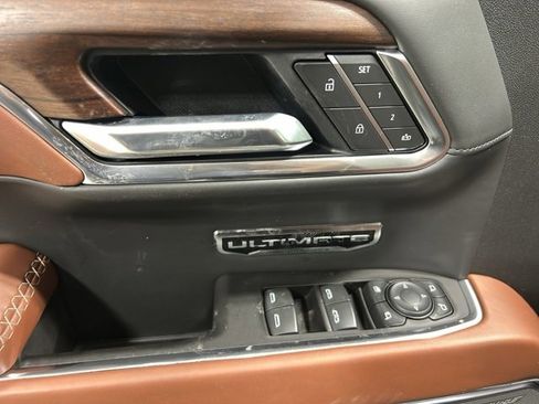 Used 2025 GMC Sierra 1500 Denali Ultimate image 11