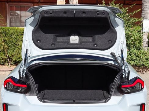 Used 2025 BMW M2 w/ Lighting Package image 7