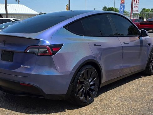 Used 2021 Tesla Model Y Performance AWD/4WD image 3