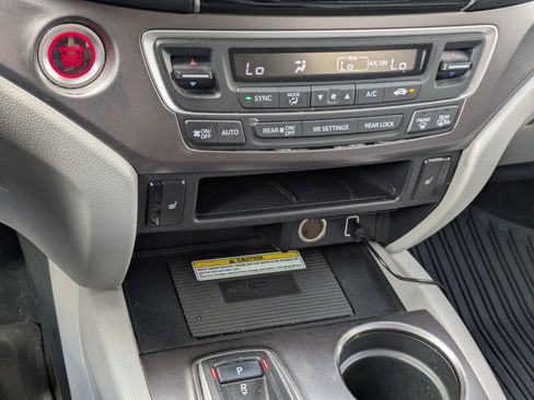 Used 2021 Honda Pilot Special Edition image 21