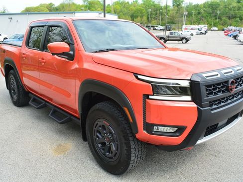 Used 2025 Nissan Frontier PRO-4X w/ Pro Premium Package AWD/4WD image 4