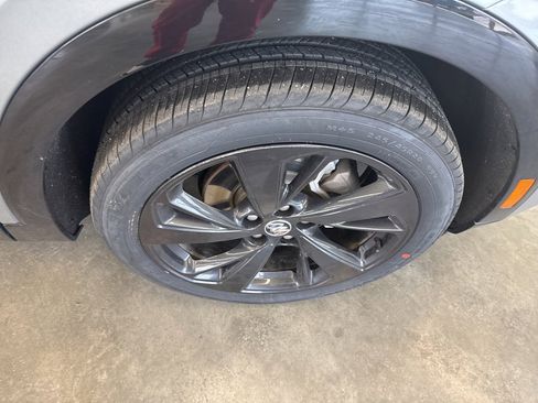 Used 2023 Buick Envision Preferred w/ Sport Touring Package image 20