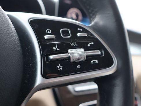 Used 2019 Mercedes-Benz C 300 Sedan image 24