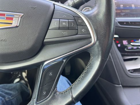 Used 2019 Cadillac XT5 Premium Luxury image 17