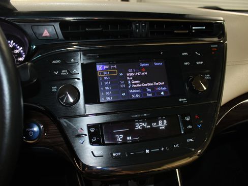 Used 2014 Toyota Avalon XLE Touring FWD image 14