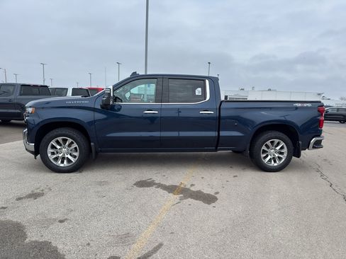 Used 2020 Chevrolet Silverado 1500 LTZ w/ LTZ Premium Package image 6