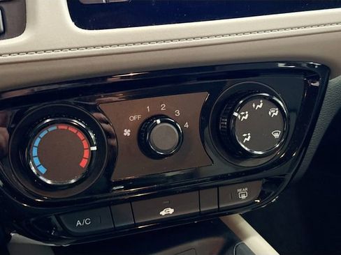 Used 2016 Honda HR-V LX image 16