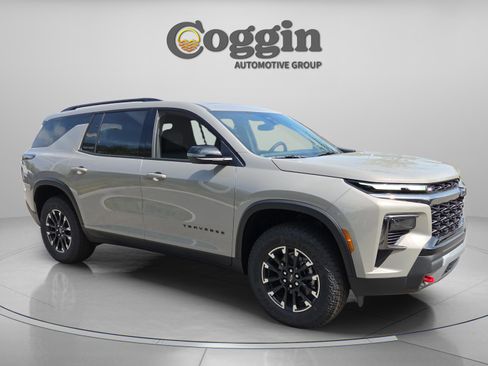 New 2026 Chevrolet Traverse Z71 w/ LPO, Floor Liner Package AWD/4WD image 7