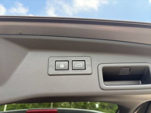 Certified 2026 Subaru Outback Touring XT AWD/4WD image 24