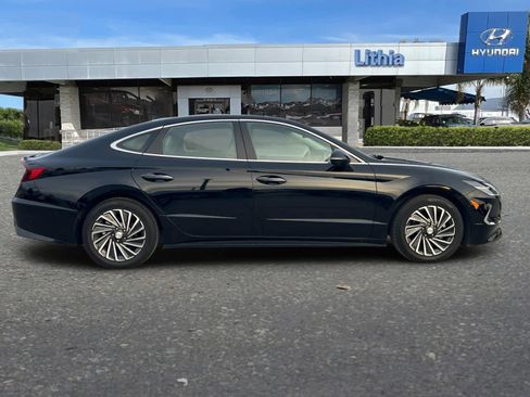 Used 2023 Hyundai Sonata Limited image 8