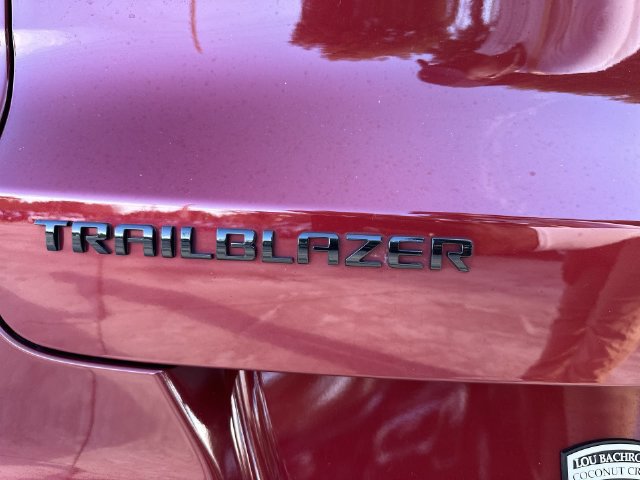 Used 2022 Chevrolet TrailBlazer RS FWD image 39