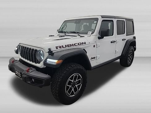 Used 2025 Jeep Wrangler Unlimited Rubicon AWD/4WD image 8