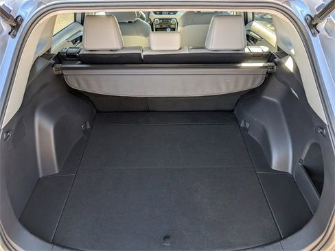 Used 2021 Toyota RAV4 XLE Premium image 14