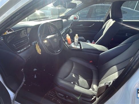 Used 2024 Toyota Mirai XLE image 5
