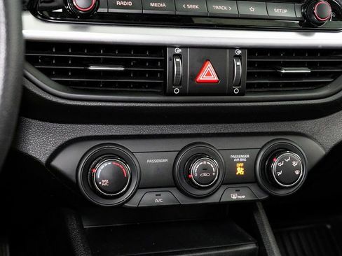 Certified 2023 Kia Forte LXS image 16