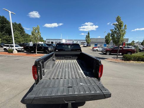 Used 2022 GMC Sierra 3500 AT4 w/ AT4 Premium Plus Package AWD/4WD image 8