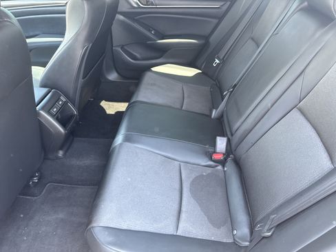 Used 2021 Honda Accord Sport image 11
