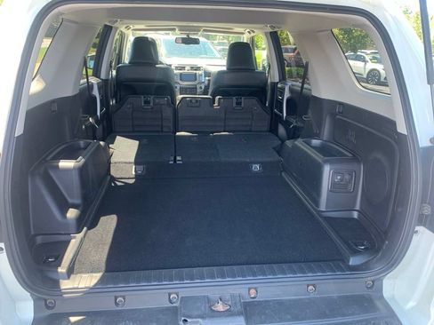 Certified 2016 Toyota 4Runner Limited AWD/4WD image 9