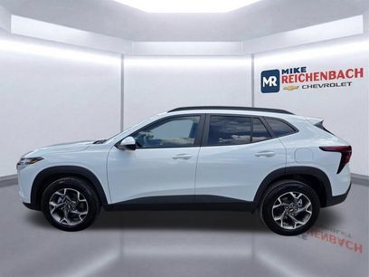 Used 2025 Chevrolet Trax LT