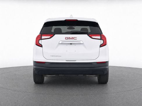 Used 2024 GMC Terrain SLE FWD image 7