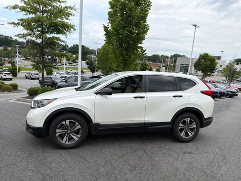 Used 2018 Honda CR-V LX image 7