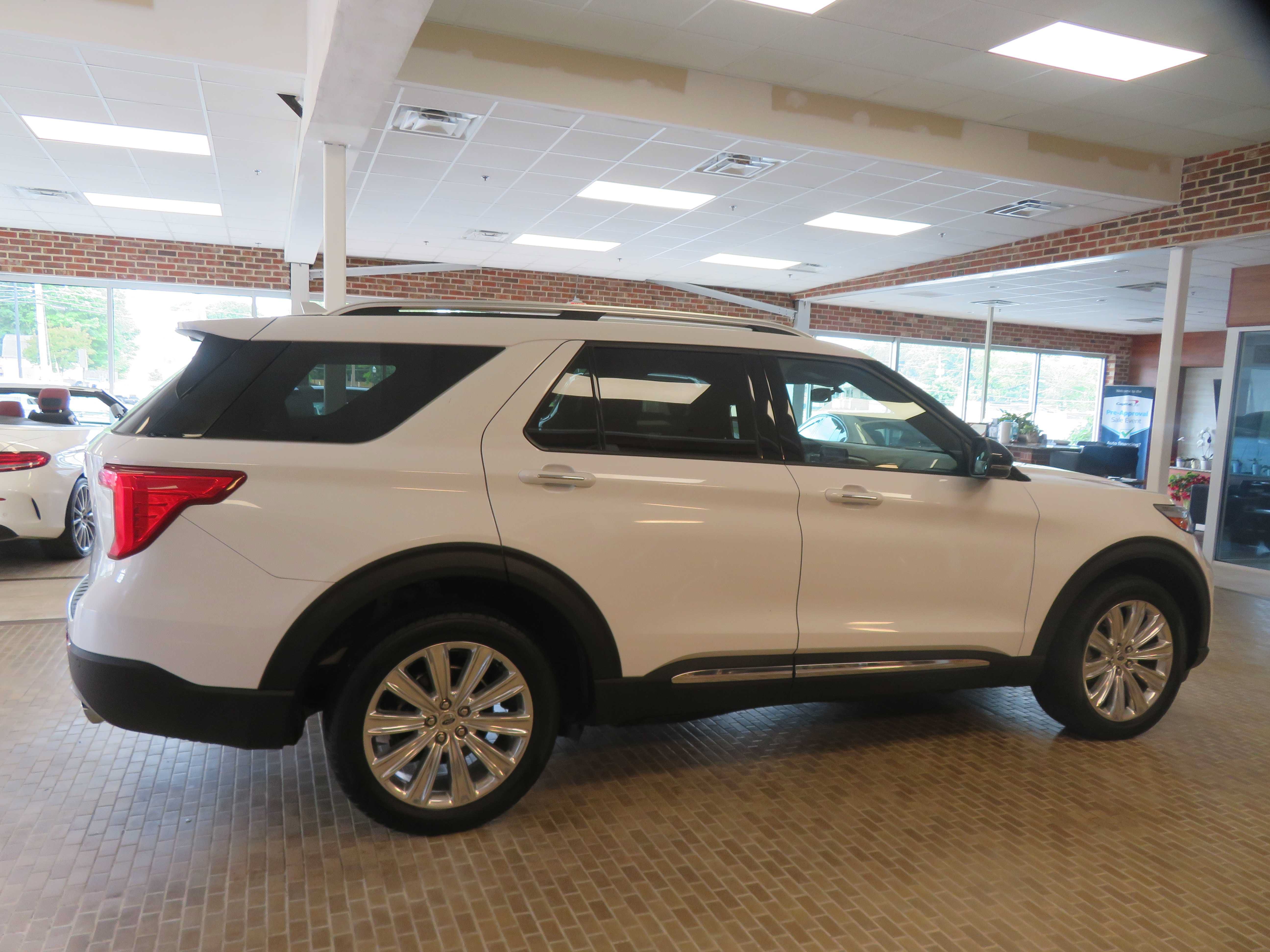 Used 2020 Ford Explorer Limited AWD/4WD image 60