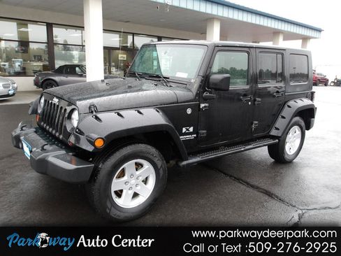 Used 2009 Jeep Wrangler Unlimited X w/ Dual Top Group AWD/4WD image 1