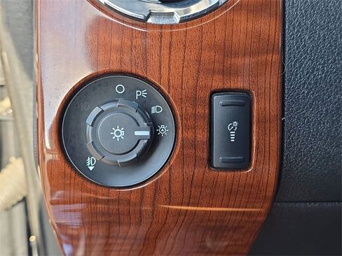 Used 2015 Ford F350 King Ranch w/ King Ranch w/Chrome Package image 32