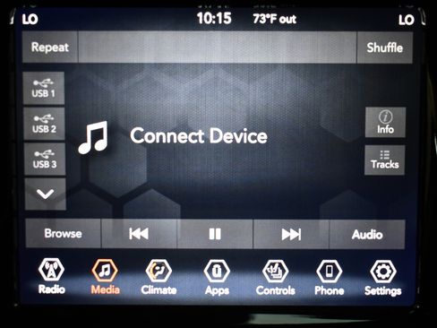 Used 2019 Jeep Cherokee Limited image 37