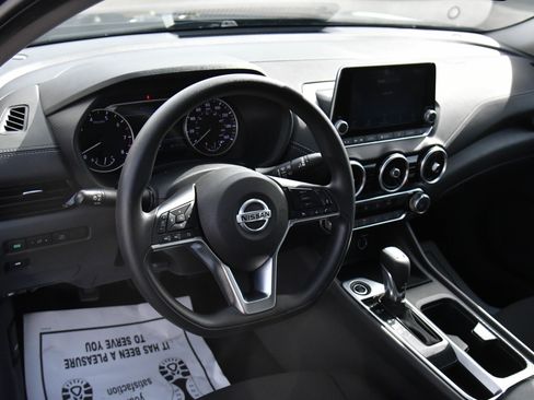 Used 2023 Nissan Sentra SV image 14